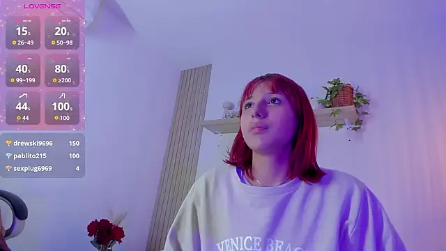 Živý XXX chat Cristalfoxy_