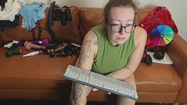 دردشة JadeStarUK الجنسية المباشرة