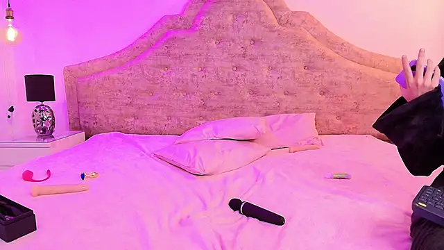 แชท XXX สดของ ShadowLune