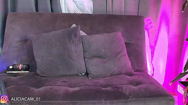 Aliciawonderxx's Live XXX Chat