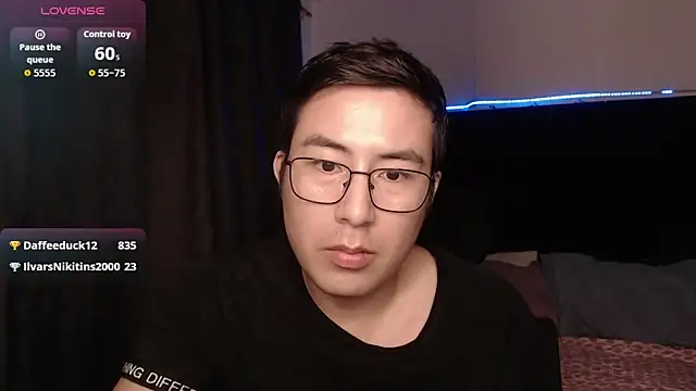 XXX chat uživo modela andrewmhilton_