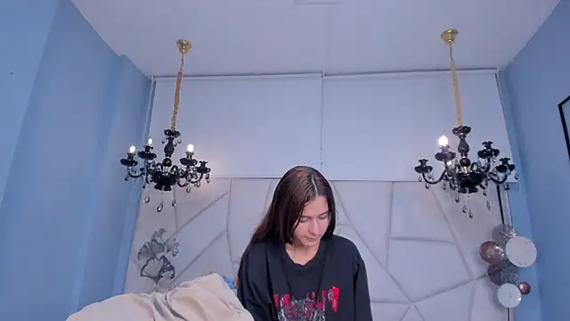 Chatroom XXX en direct de LoveRebels_