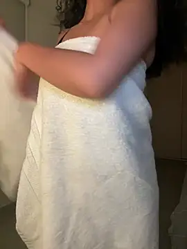 Curlyierr – Live XXX-chat