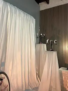 BrigitteVons' Live XXX Chat