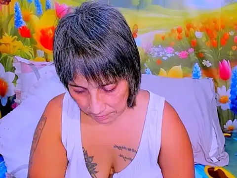 XXX chat uživo modela indianroxy