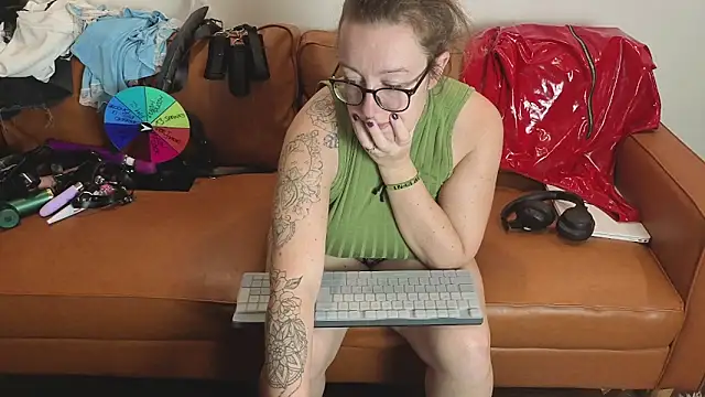 JadeStarUK's Live XXX Chat