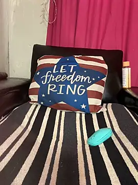 Онлайн чат XXX SEXaddictCANDY10