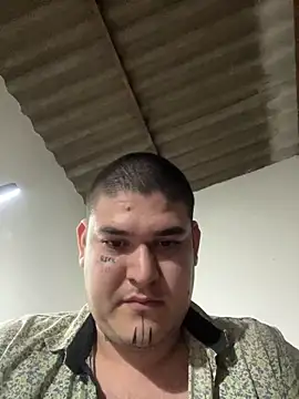 ELtiorick18's Live XXX Chat