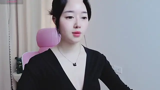 Chatroom XXX en direct de Miu-999