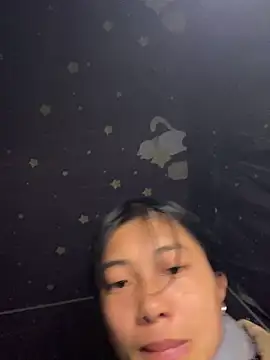 LyLyX09 Adlı Modelin Canlı XXX Sohbeti