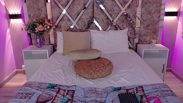 Chat +18 de LolaGray__ ao vivo