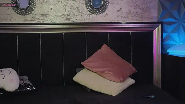 Tarra_Star's Live XXX Chat