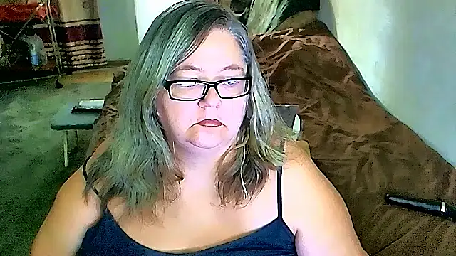 sex2 Adlı Modelin Canlı XXX Sohbeti