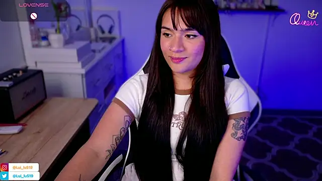 ImLui_lu Adlı Modelin Canlı XXX Sohbeti