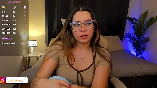 dakottaa_のライブXXXチャット
