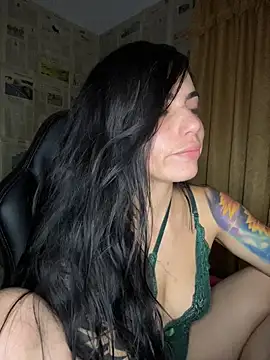 i_am_nina_ Adlı Modelin Canlı XXX Sohbeti