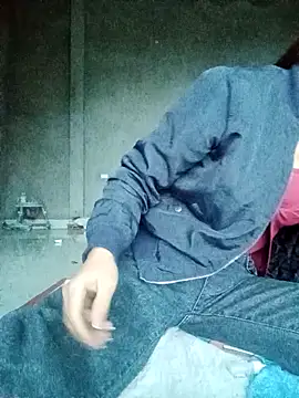 Chatroom XXX en direct de nhinhi-sexy