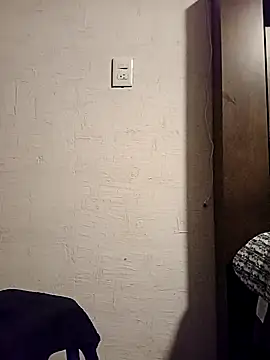 KITTEN-10's Webcam Show