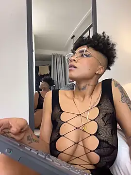 Chat XXX Live LuciaWallace