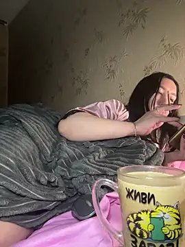 Naughtbaby_2025のライブXXXチャット