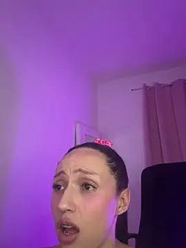 Chatroom XXX en direct de BabyLauritaa