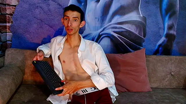 ZyroNight's Webcam Show