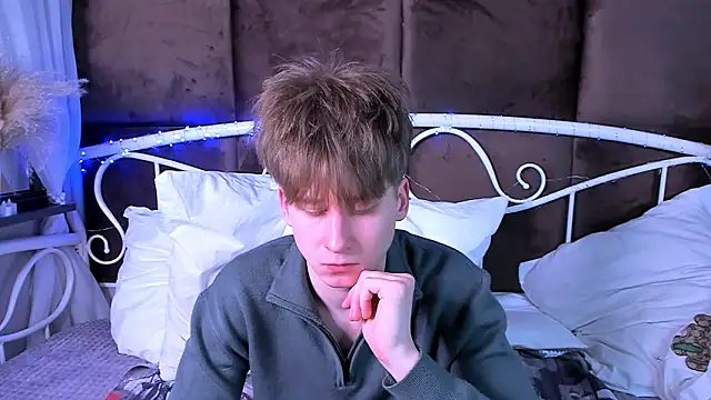 ScottPierce's Live XXX Chat