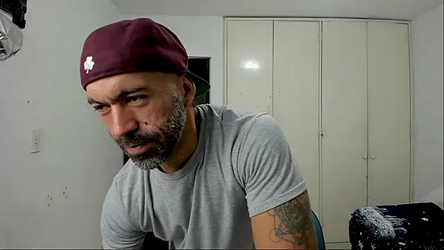 Chat XXX ao vivo de hotjoy01055