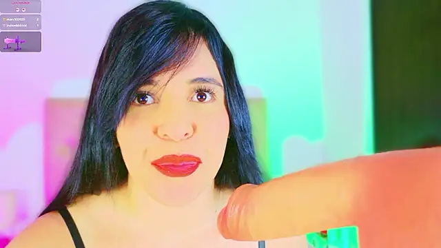 Chat XXX en directo de CharlootteEvans