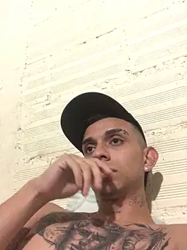 fran777775 élő XXX-chatje