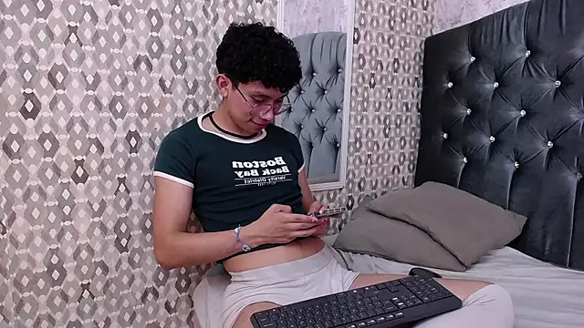 liam_twiink's Live XXX Chat