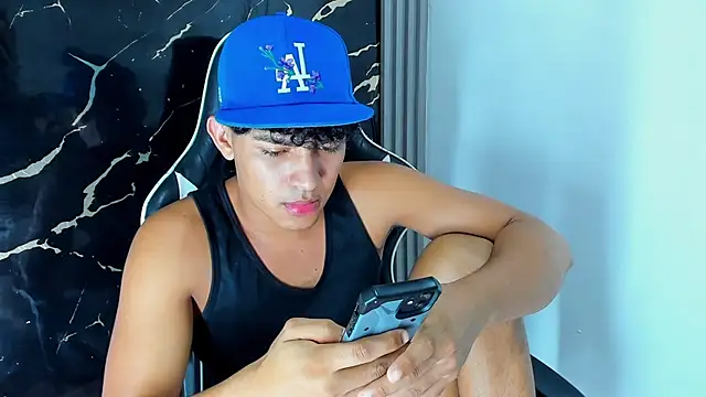 jamescurly00 Chat XXX live