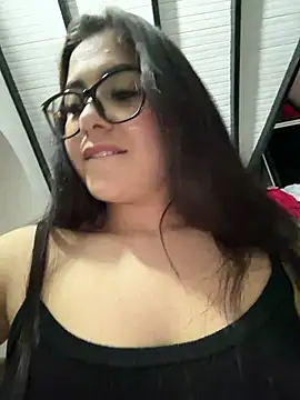 Natha_Fantasy élő XXX-chatje