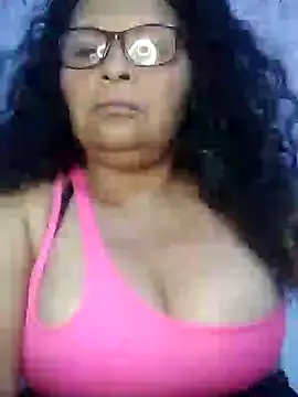 Amarantha25's Live XXX Chat