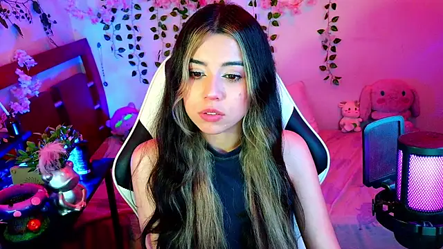 Онлайн чат XXX Kittyuwu_