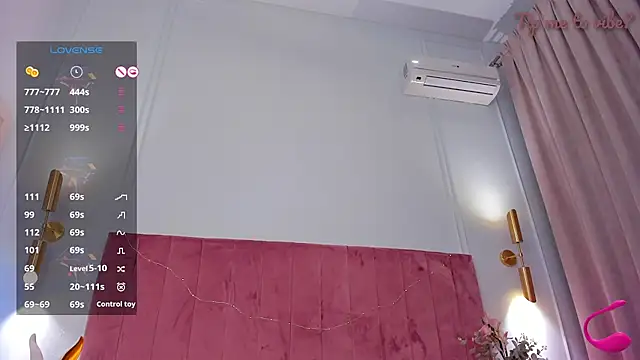 دردشة Mayzzie الجنسية المباشرة