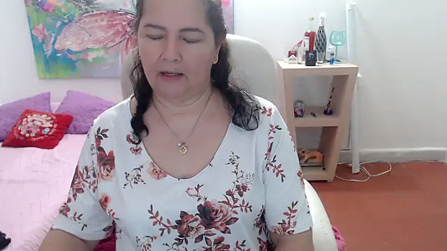 leonela_69's Live XXX Chat