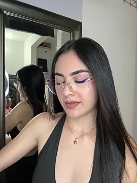 IslaCole Show Webcam