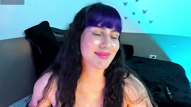 Онлайн чат XXX Monserrat_Cute_