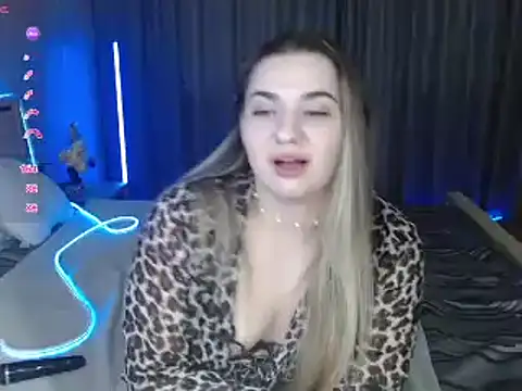 BellaaBlushh: онлайн-секс-чат