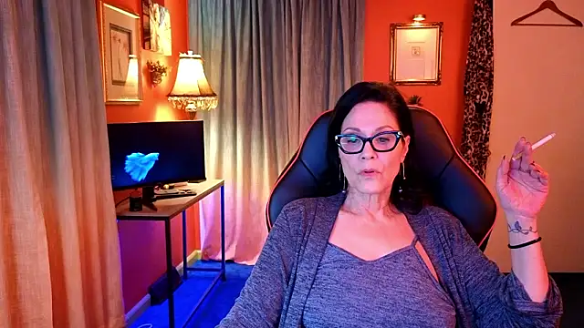 Jujutopia élő XXX-chatje