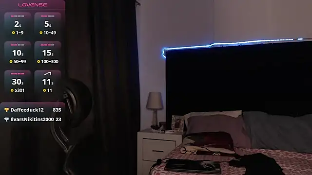 andrewmhilton_ Live XXX Chat