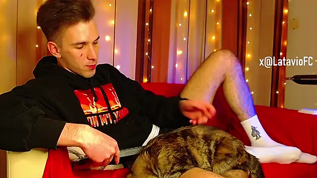 Midnighter_ Show Webcam