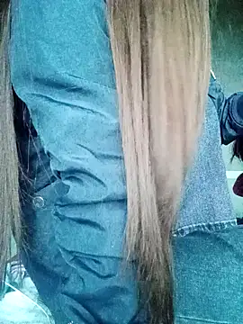 XXX chat uživo modela nhinhi-sexy