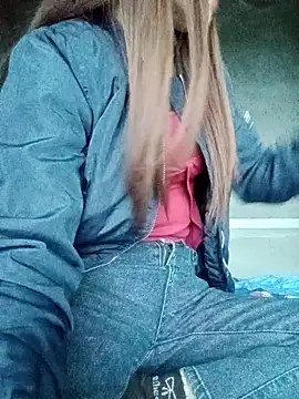 nhinhi-sexy's Live XXX Chat