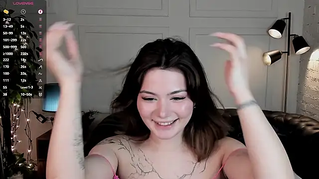 Dark_Moni Adlı Modelin Canlı XXX Sohbeti