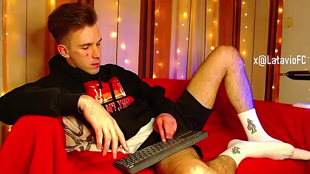 Chatroom XXX en direct de Midnighter_