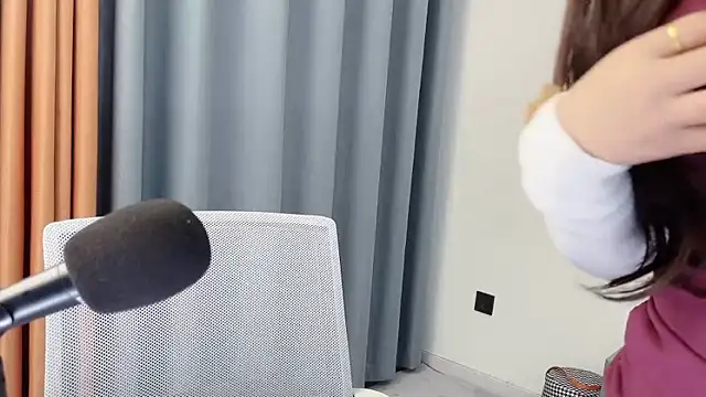 Chat XXX en directo de smalldaisy