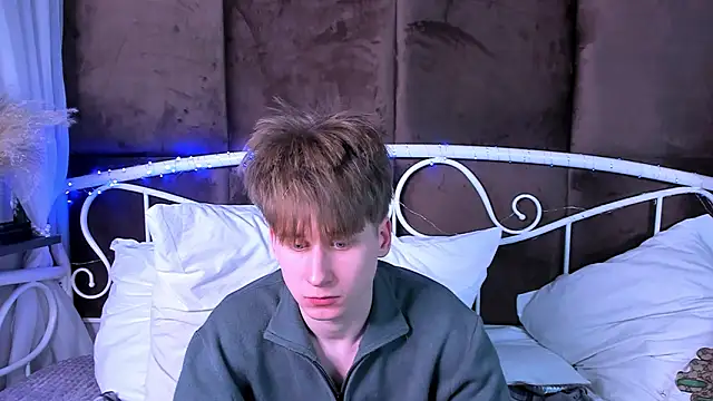 Czat XXX na żywo – ScottPierce