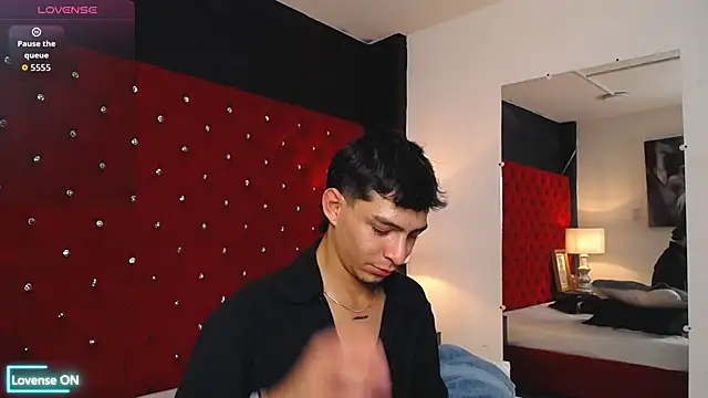 Logan_Woods live XXX chat